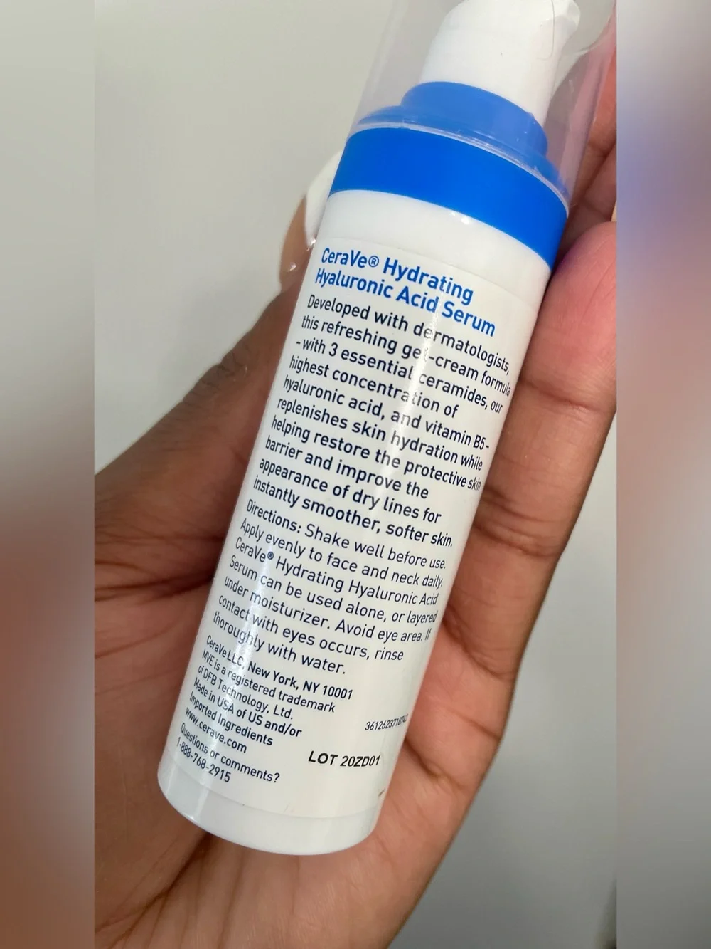 cerave Hyaluronic Hydration Serum - Blue & White